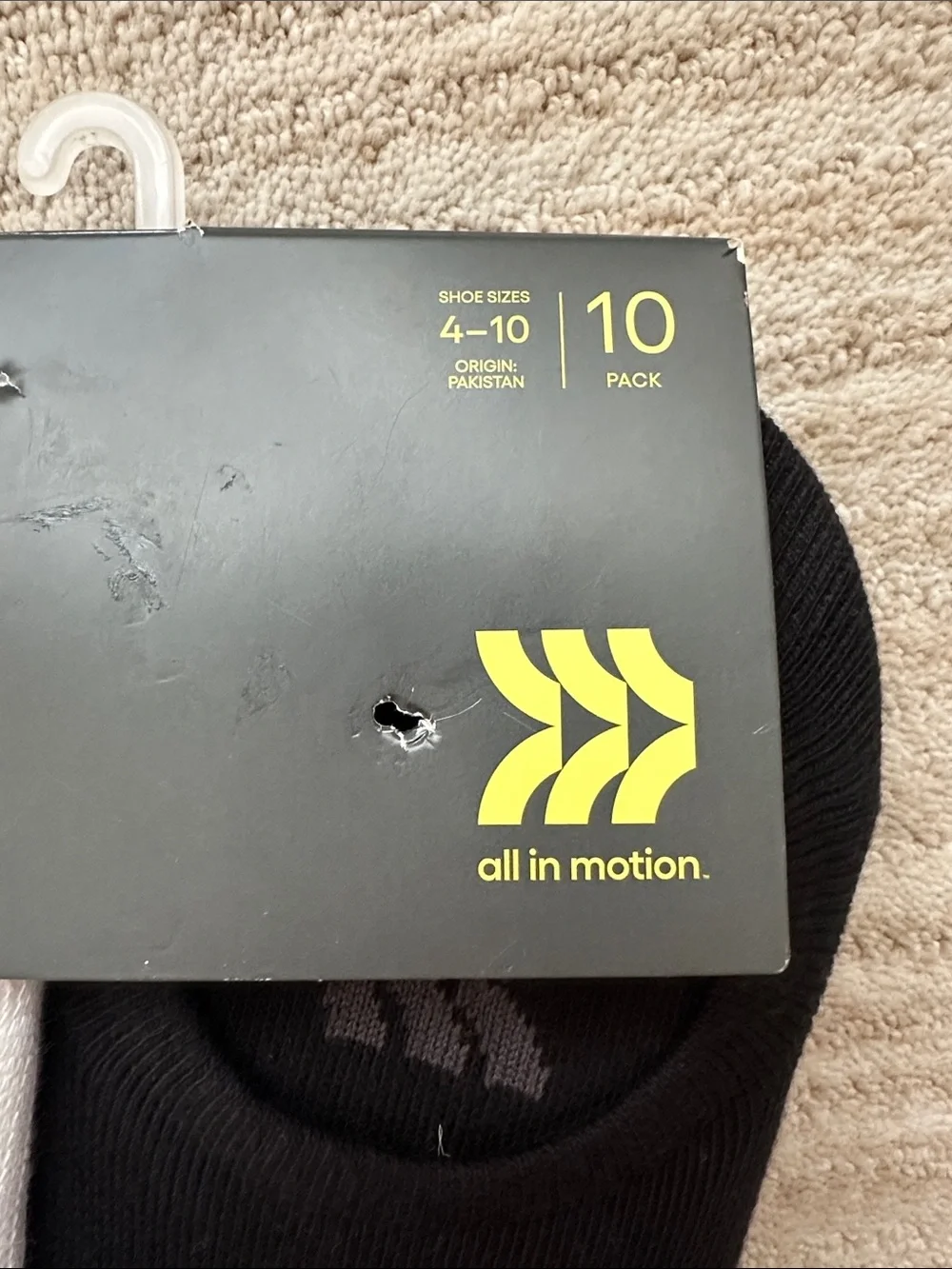 All In Motion Women’s Lightweight 10 Pack Liner Athletic Socks White Black 4-10